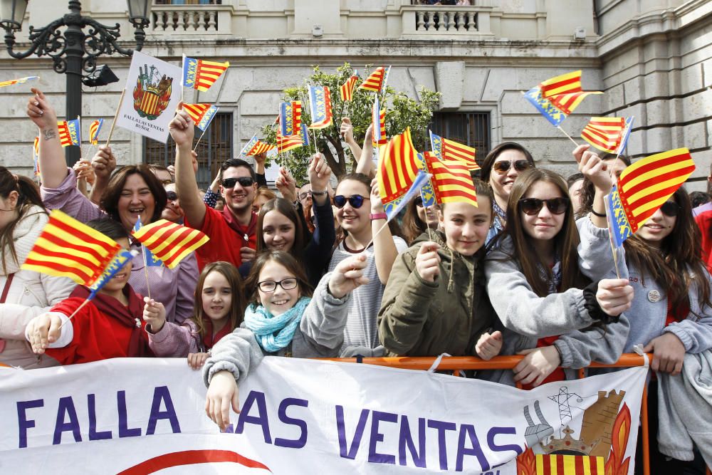 Búscate en la mascletà del 6 de marzo