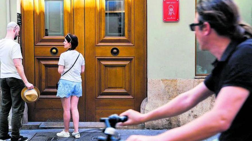 Los pisos turísticos generan en València 500 euros más al mes que los de alquiler tradicional