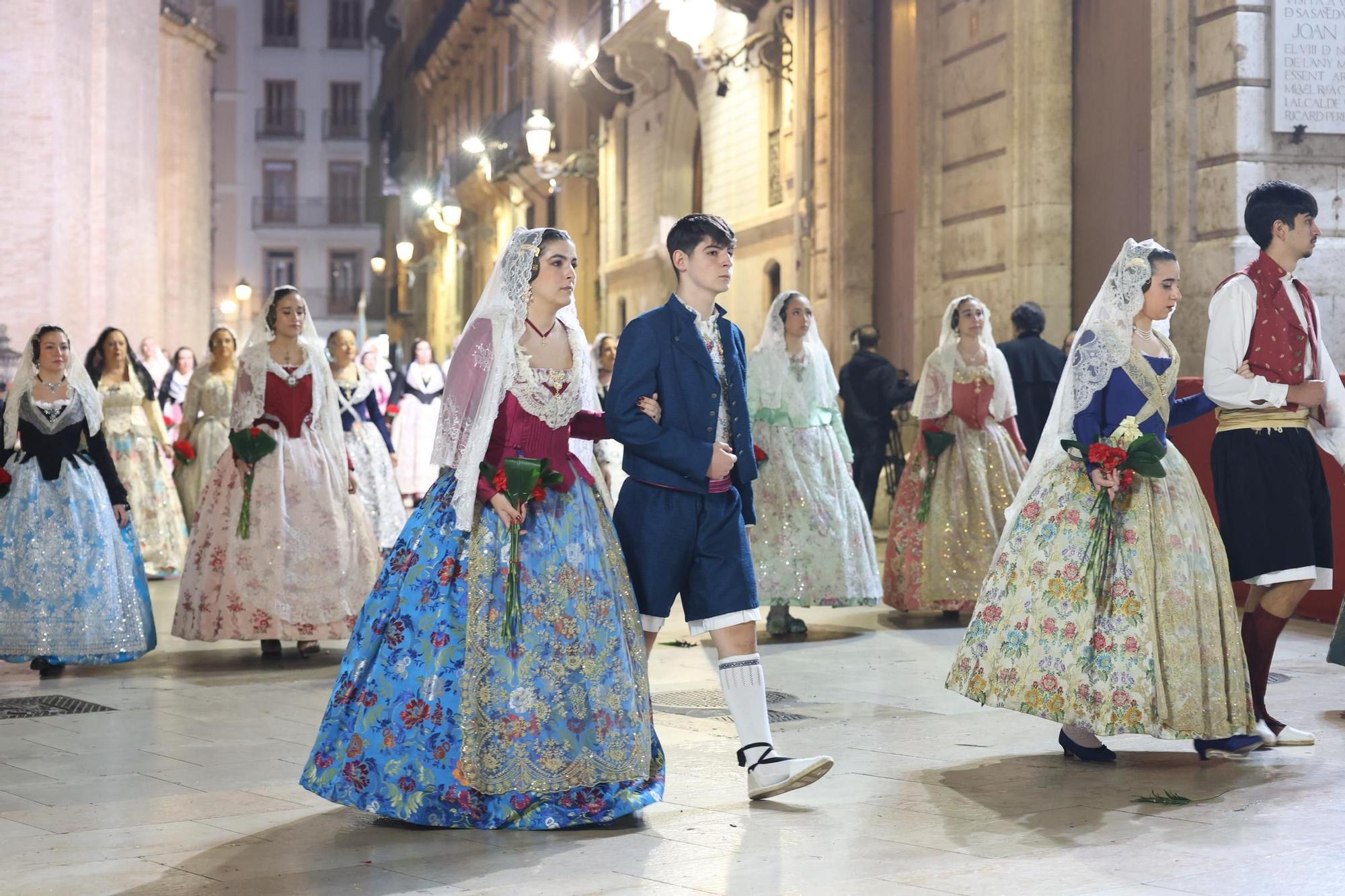 Ofrenda día 18. Calle San Vicente (23:00/24:00)