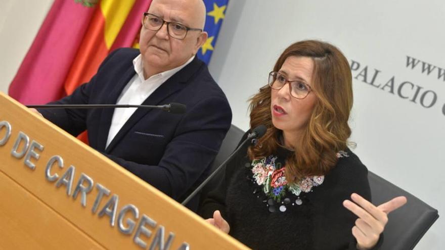 Manuel Padín, de Ciudadanos, y Ana Belén Castejón.