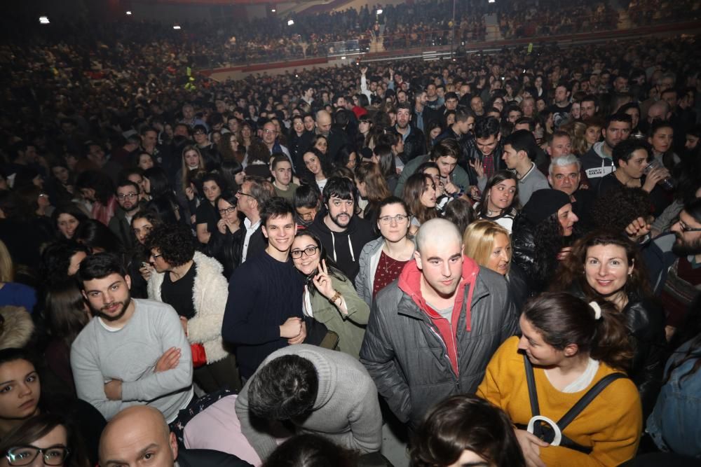 Fito y Fitipaldis llenan el Palacio de los Deportes de Gijón