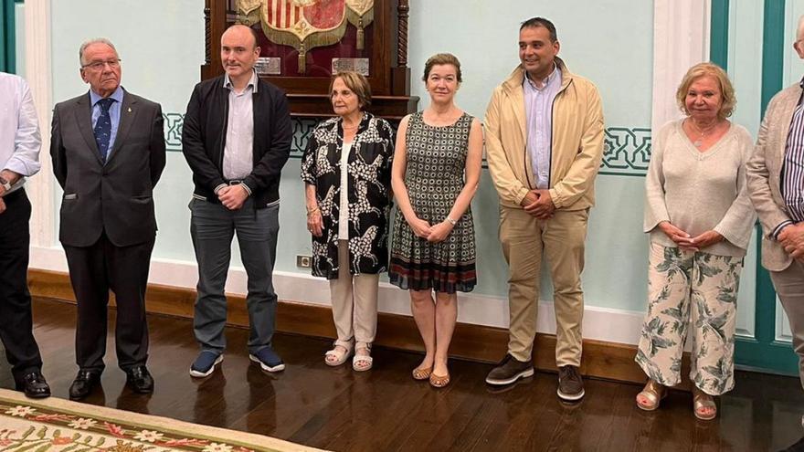 Por la izquierda, Santiago González, José David Vigil-Escalera, Pablo León, Paz Fernández Felgueroso, Concepción Paredes, Jorge Martínez, María Antonia Fernández Felgueroso y Antonio Trevín. | M. V.