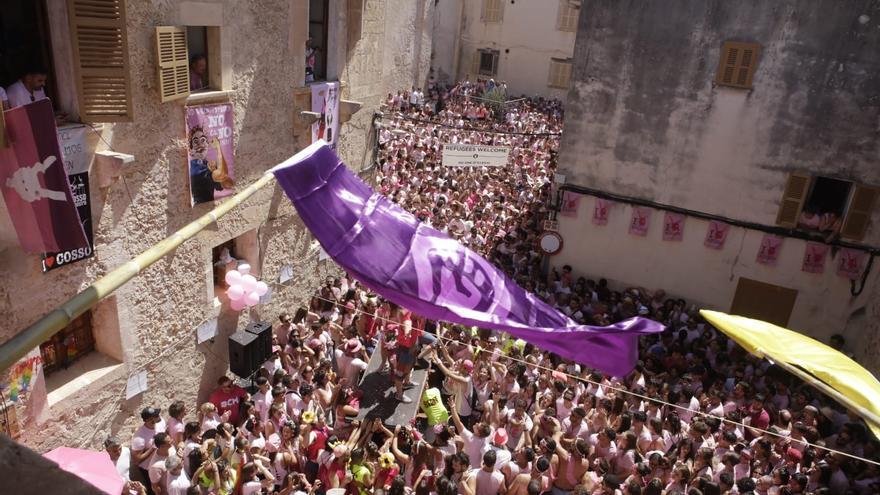 Much 2023: &quot;Sineu, hoy os vengo a pegar un buen rapapolvo, no tenéis ni una sola calle ni una sola plaza con nombre de mujer&quot;