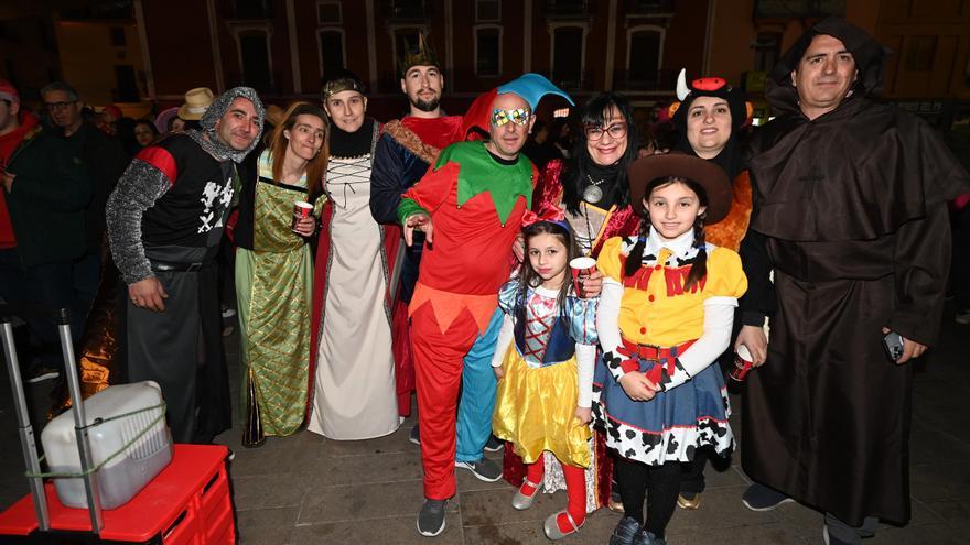 El Carnaval llena las calles de Vila-real de fiesta y diversión con tintes medievales