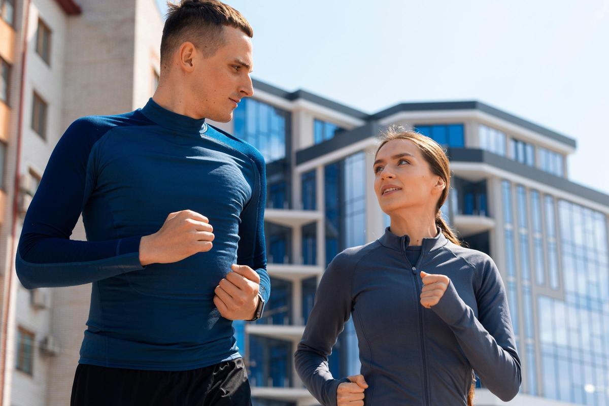Cómo elegir la ropa para correr perfecta: en qué fijarse para una realizar una buen compra