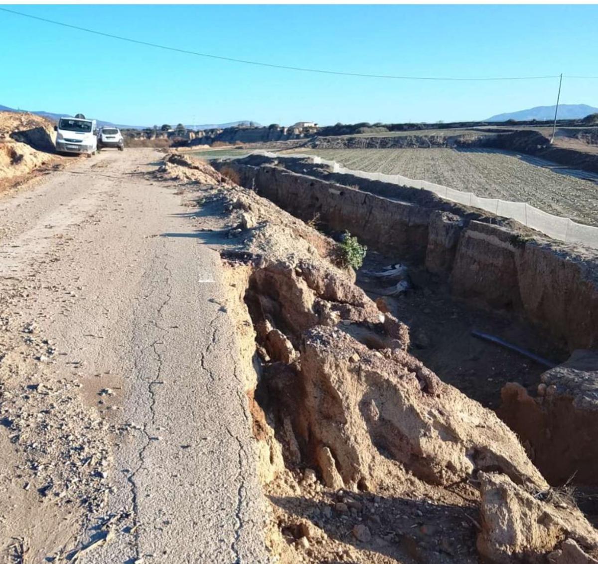 Estado de uno de los caminos afectados.
