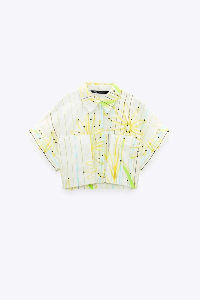 Las margaritas también pueden llegar a tu vida (como en esta blusa de Zara)