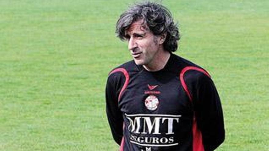 Roberto Aguirre, entrenador del Zamora Club de Fútbol.