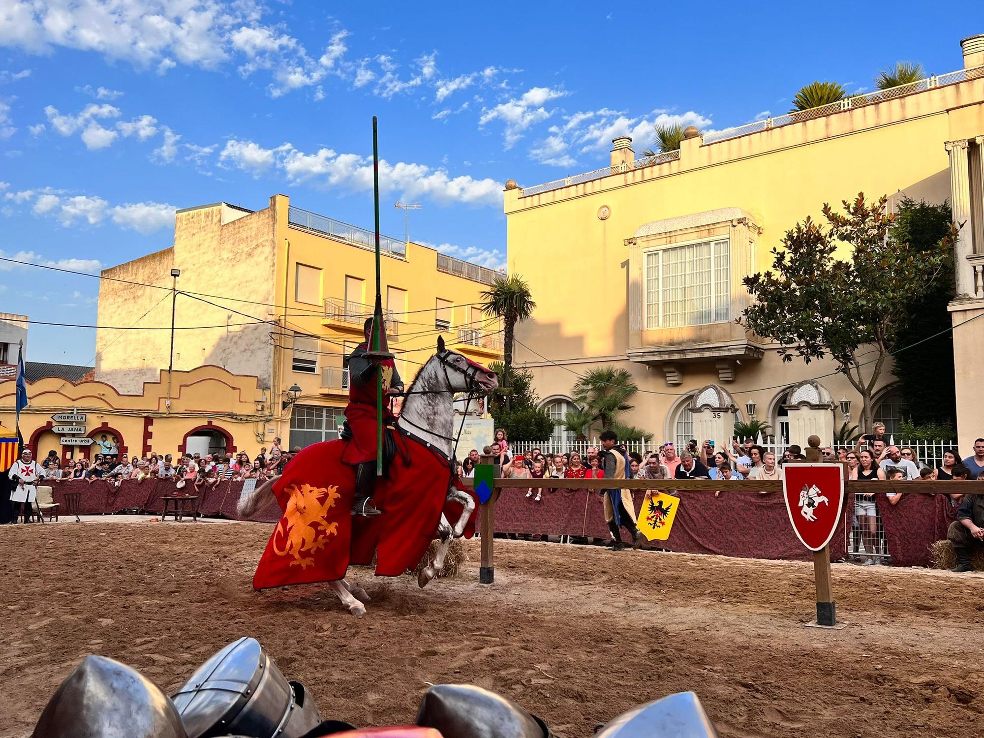 Épicas fotos de combate en el último día de Sant Mateu Medieval