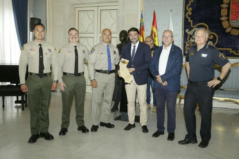 Policías americanos en Alicante