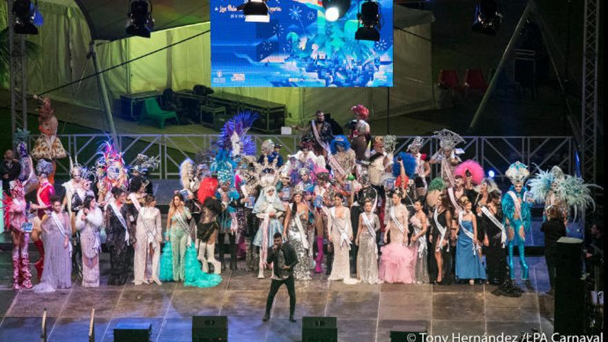 Santa Ana acoge la presentación de reinas, reinitas y reinonas del Carnaval