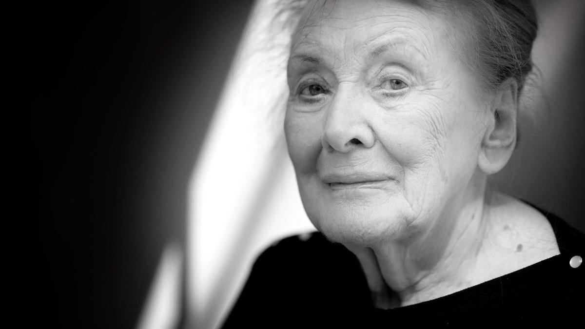 La escritora francesa Annie Ernaux, Premio Nobel de Literatura.