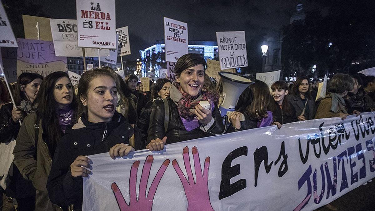 Manifestación contra la violencia machista, en Barcelona