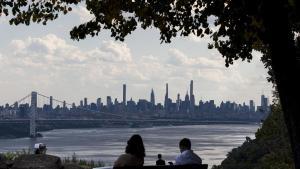 Vista del skyline de Nueva York desde el río Hudson.