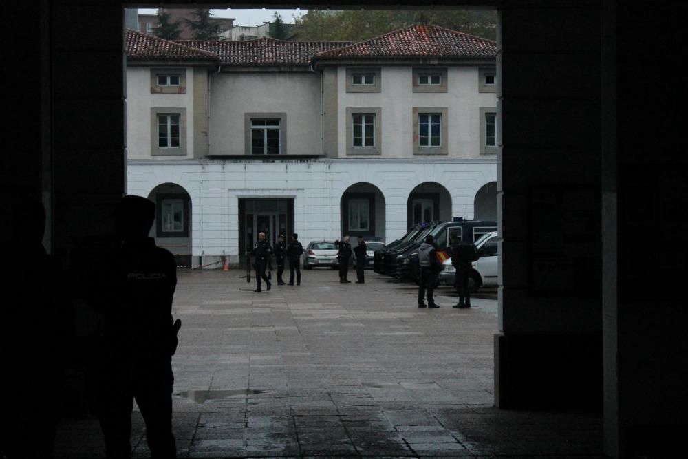 La llegada de los policías de Oviedo en Cataluña