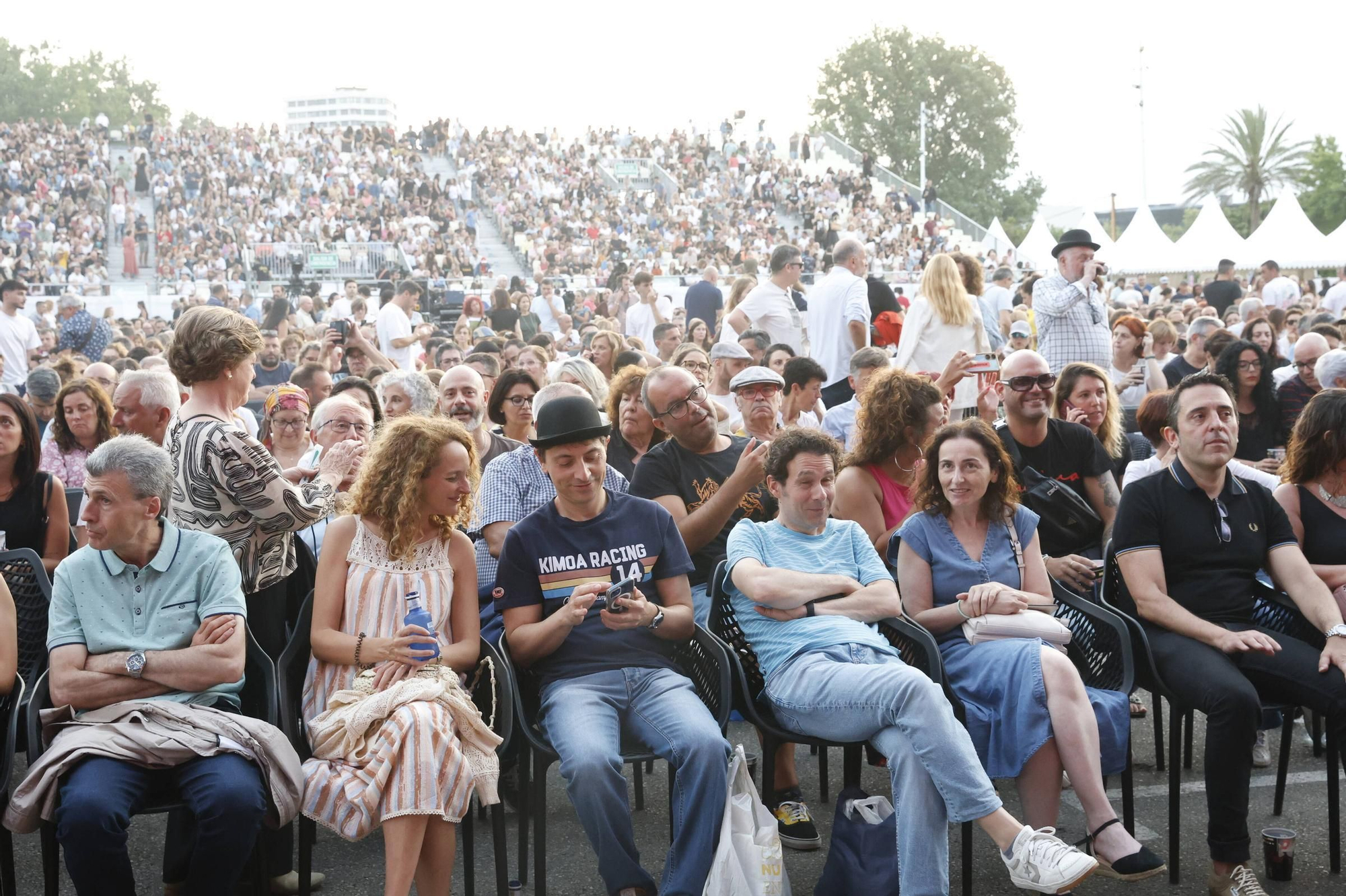 EN IMÁGENES | Gijón rinde homenaje a Sabina: de aquí a la eternidad