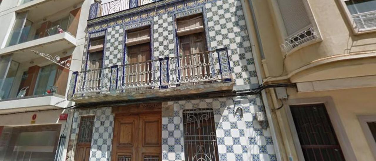 Catarroja estudia descatalogar una casa que sus dueños piden demoler