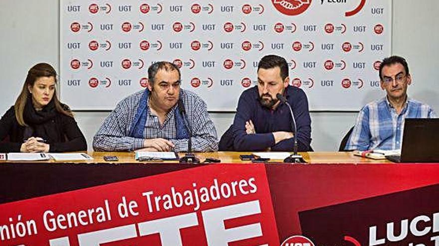 UGT analiza la aprobación de la Ley de la carrera profesional.