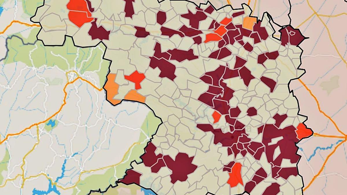 Mapa de incidencia de casos en Zamora que muestra en granate los pueblos en riesgo muy alto. |