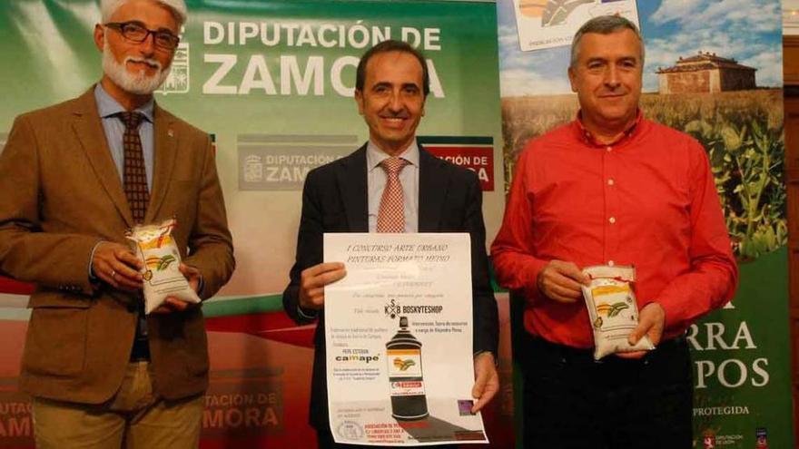 Desde la izquierda, Luis Miguel Jiménez, José Luis Prieto y Javier Alonso Ponga.