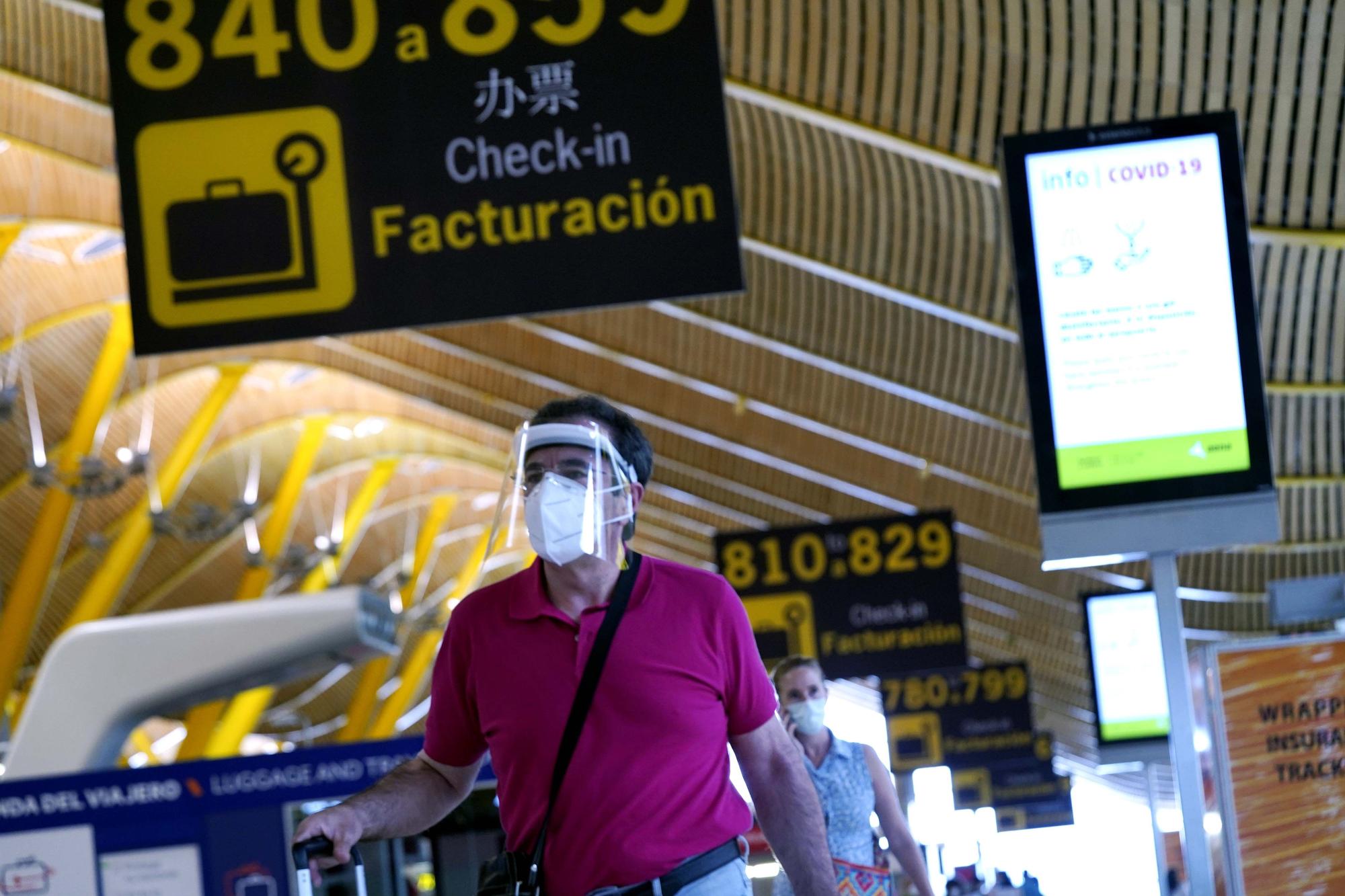 AENA va a ubicar clínicas de pruebas diagnósticas para pasajeros de salida en 15 aeropuertos de la red.