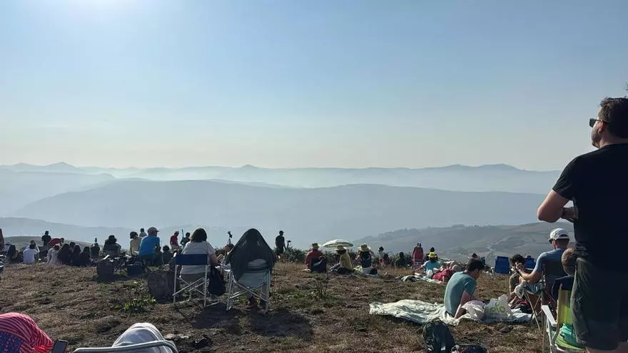 VÍDEO: Así se vivió el eclipse en Cangas de Narcea
