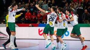 Los jugadores de Portugal celebran la victoria