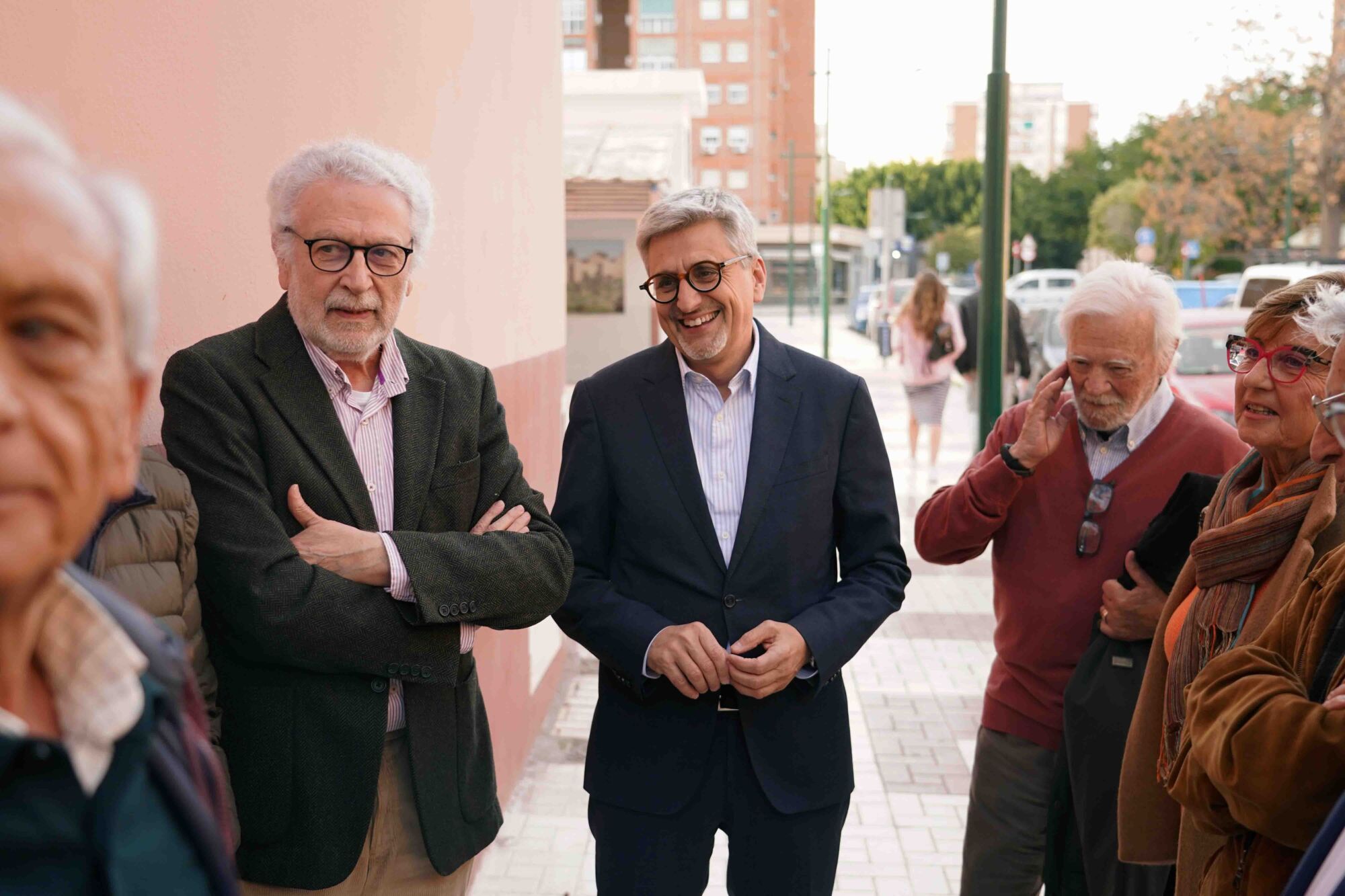 Josele Aguilar, nuevo secretario general del PSOE de Málaga, con exlíderes provinciales del partido y expresidentes de la Diputación