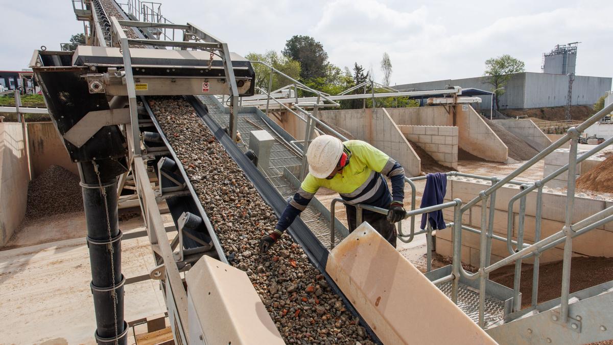 Reciclaje de residuos procedentes de la construcción.