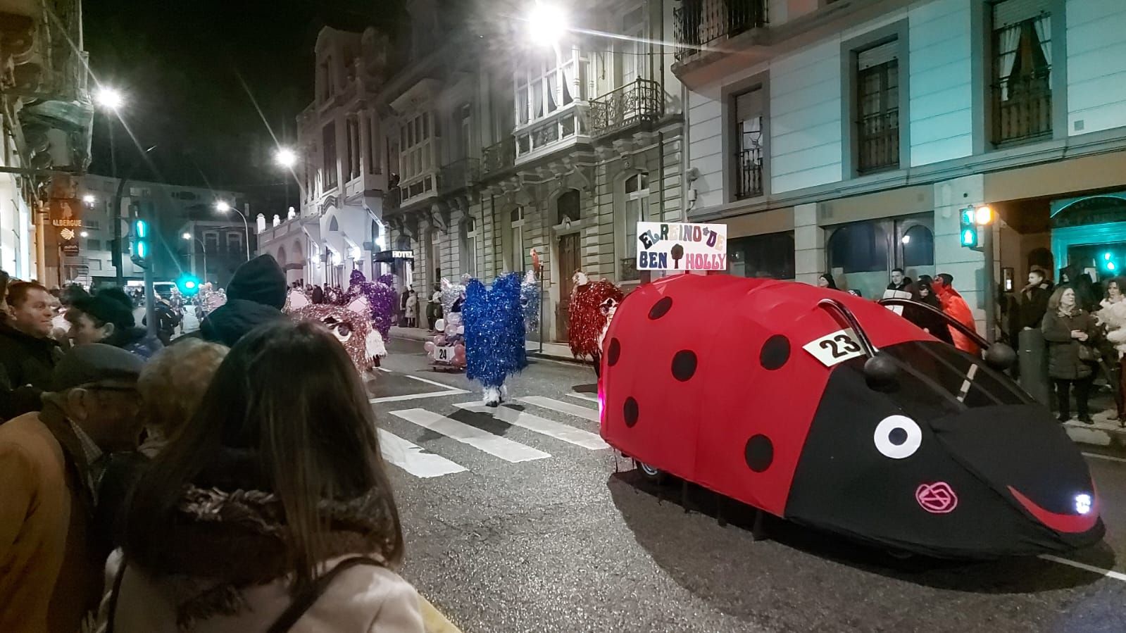 En imágenes: Así fue el multitudinario desfile de Carnaval en Luarca