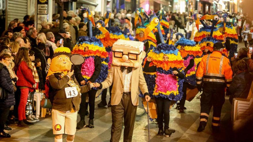 Benidorm incrementa los premios para los participantes en el desfile de Carnaval