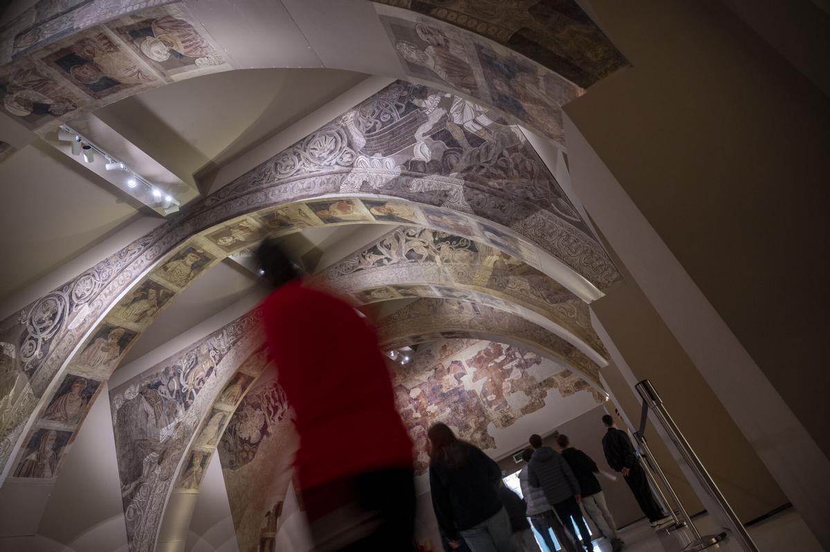 El MNAC demana paralitzar la devolució de les pintures de Sixena fins que Aragó expliqui com i on les vol reinstal·lar
