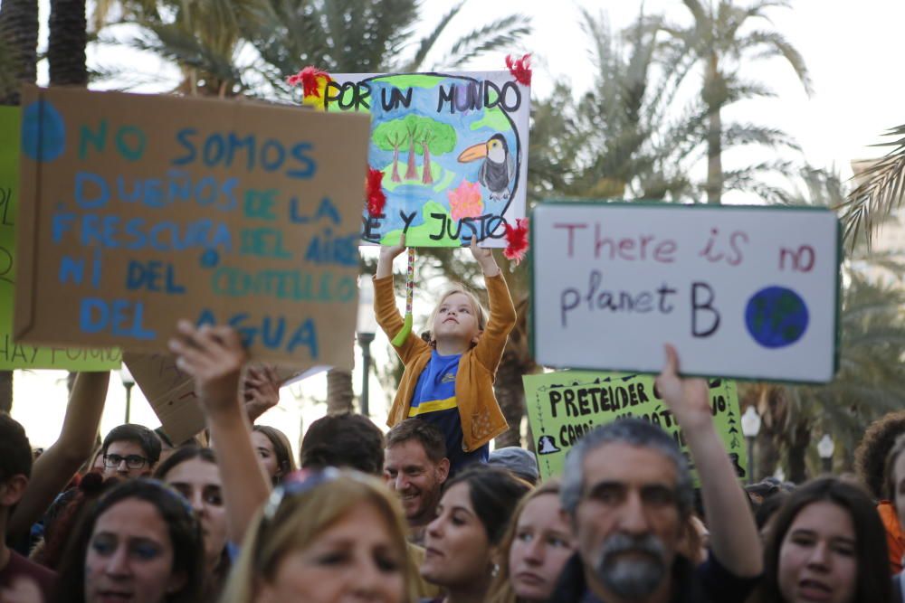 Clamor joven en Alicante contra el cambio climático