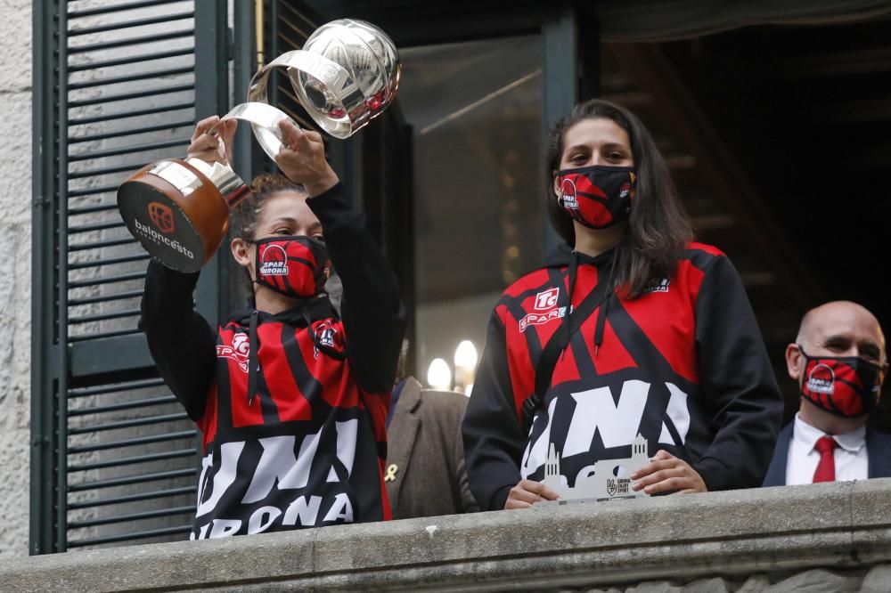 L'Uni comparteix l'alegria de la Copa amb l'afició