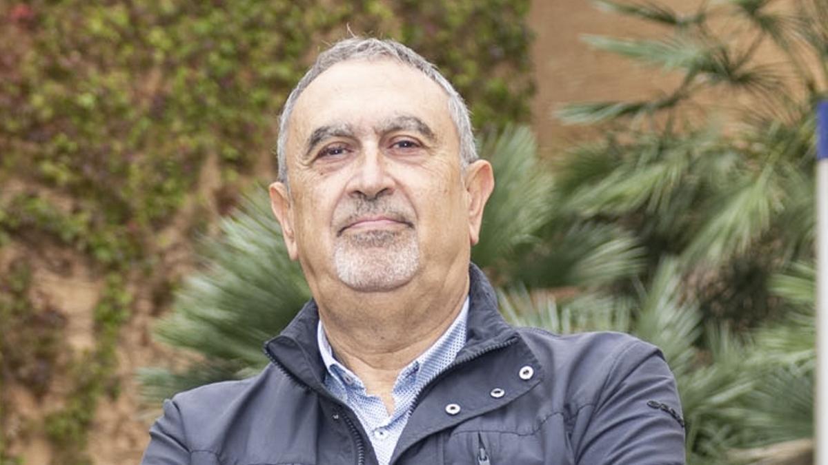 El catedrático Pedro M. Carda dirige el Máster.
