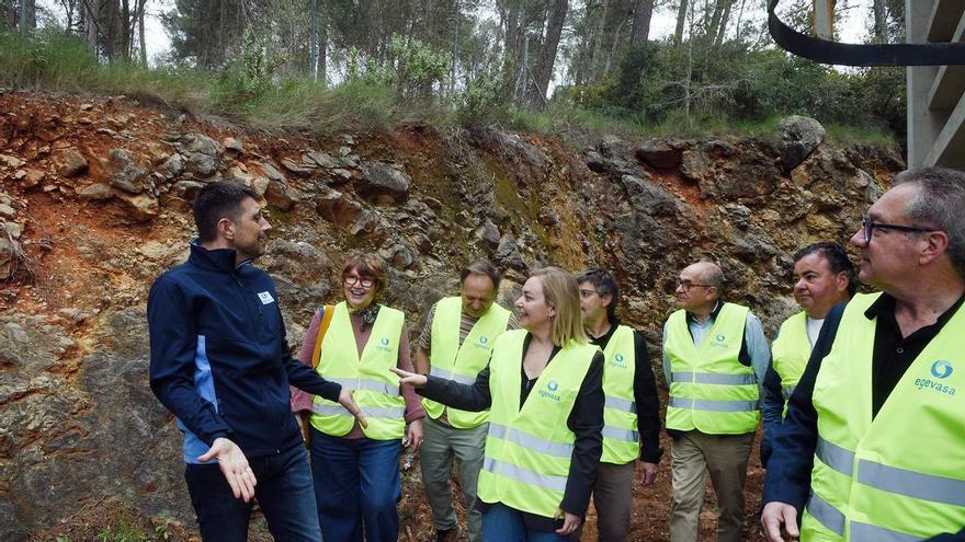 La diputación reparará de emergencia el depósito de agua potable de Atzeneta y garantiza el suministro en verano