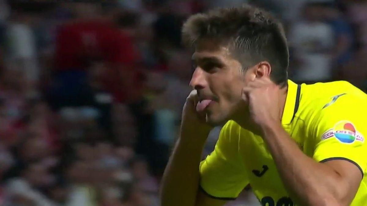 Celebración de Gerard Moreno tras el 0-2 ante el Atlético.