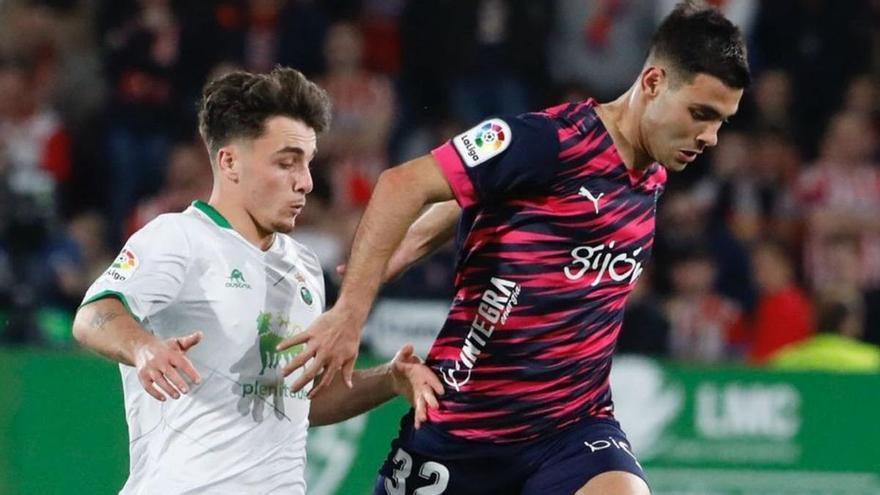 Diego Sánchez, en el duelo contra el Racing de Santander. | Área 11