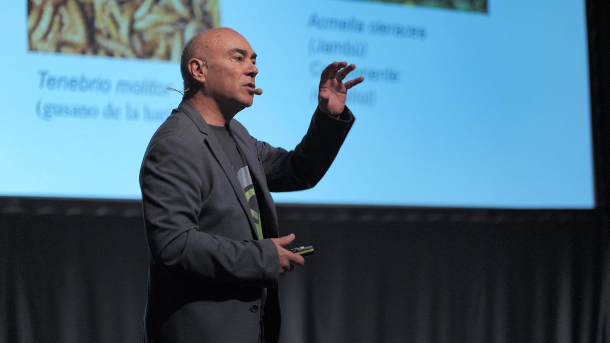 Pere Castells, , presidente de Science and Cooking World Congress y asesor de El Bulli, en el XII Foro Internacional de Turismo de Maspalomas