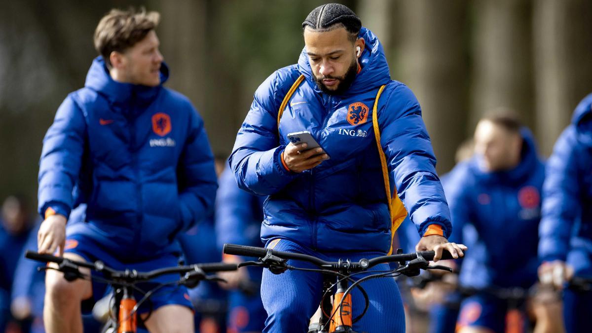 Memphis ha vuelto a una convocatoria de la 'oranje' para medirse a Escocia y Alemania en este parón de selecciones