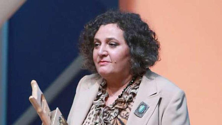 Berta Álvarez Cáccamo, recogiendo el Premio Cultura Galega. // X.Á.