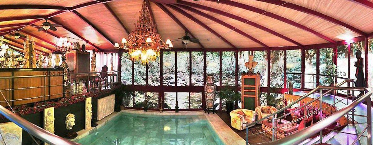 La piscina climatizada de Rappel en su salón