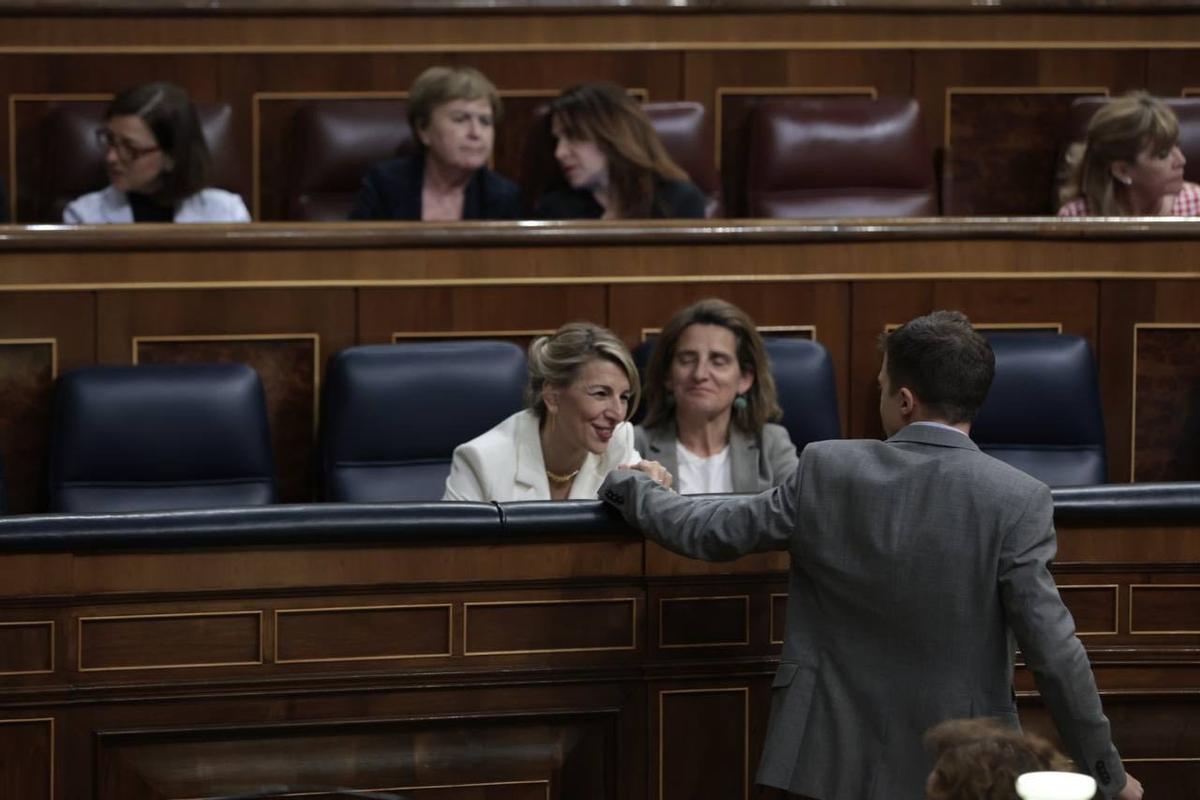 Yolanda Díaz e Iñigo Errejón durante el debate de la moción de censura en el Congreso.