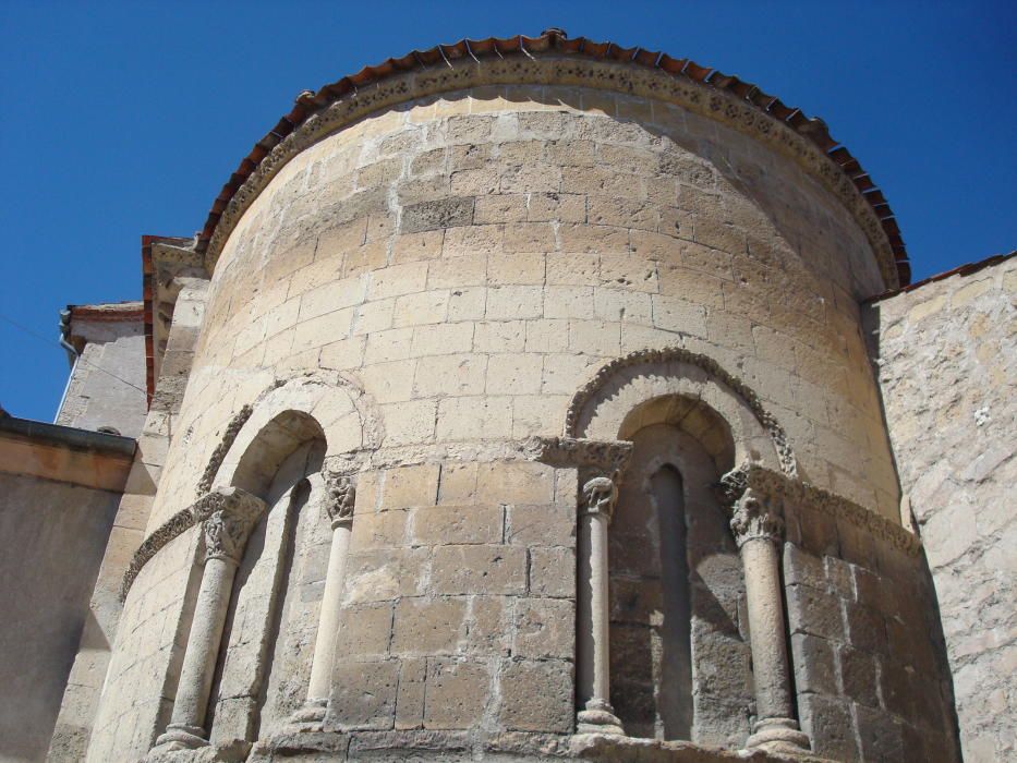 Iglesia de Turégano (Segovia). Camino de Santiago alemán.