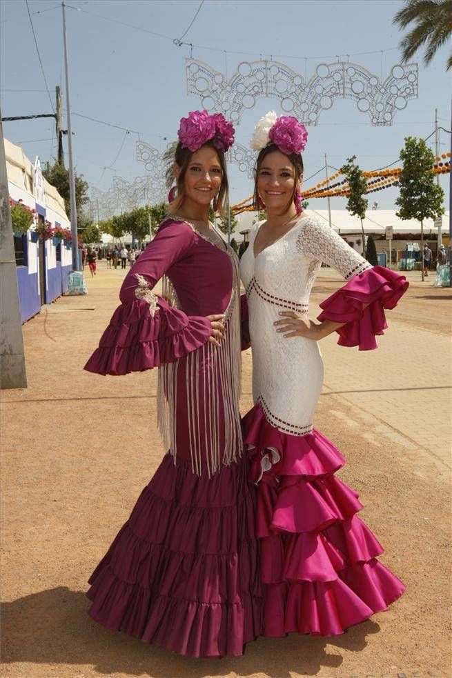 FOTOGALERÍA / TRAJES EN EL ARENAL