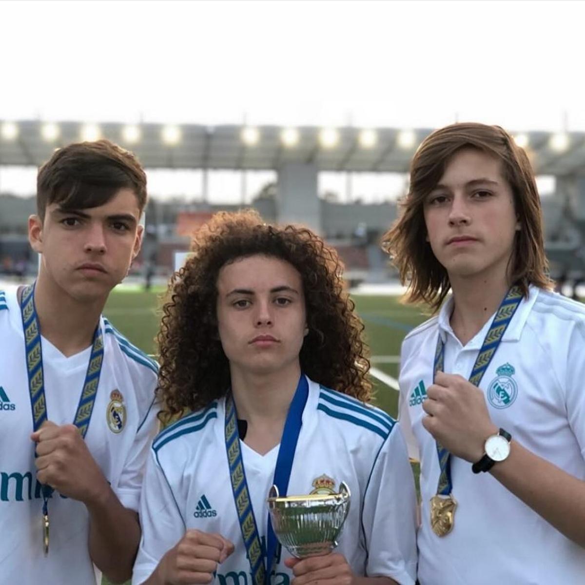 Raúl Asencio, David de la Víbora y Álvaro Carreras, en su etapa en la cantera del Madrid.