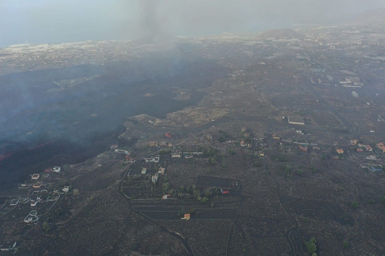 El avance de la lava del volcán de La Palma, a vista de pájaro en el décimo día de erupción