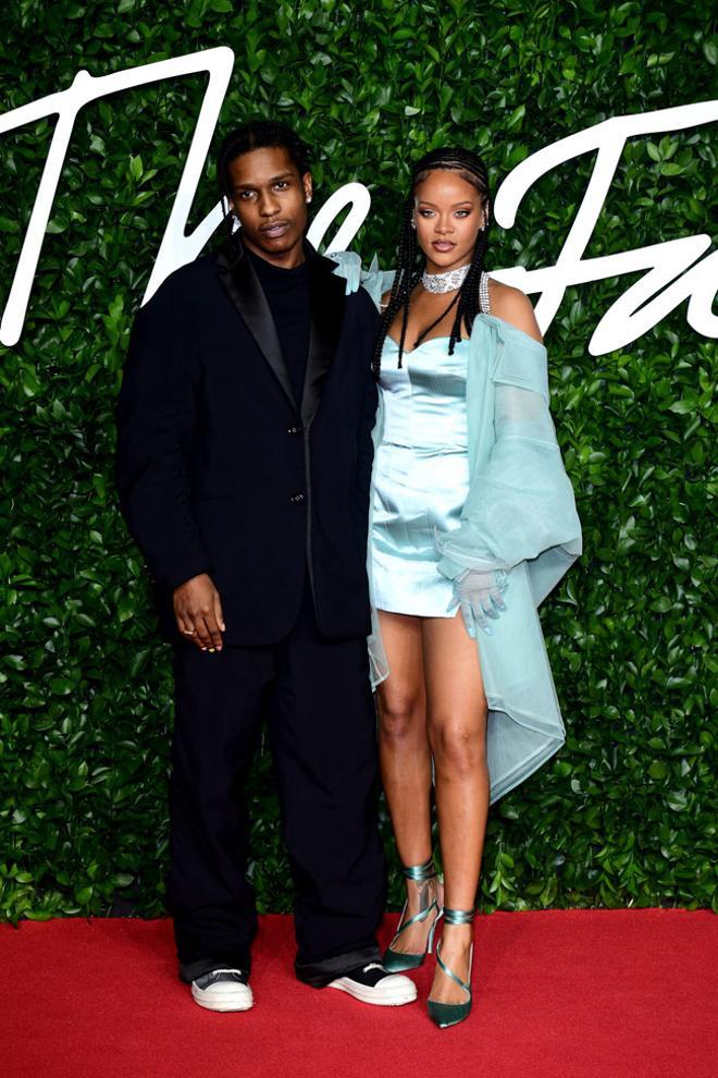 Rihanna y A$AP Rocky en los Fashion Awards 2019 en Londres