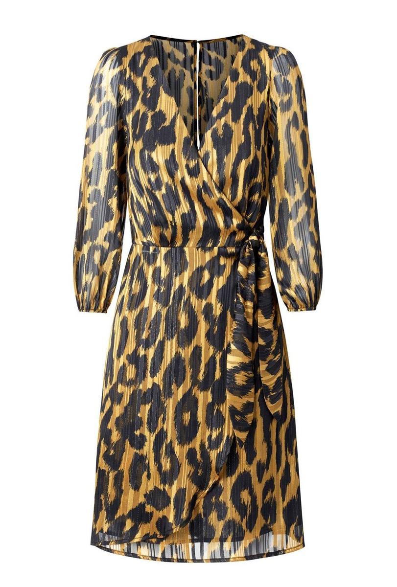 Vestido 'animal print', de Mango (precio: 49,99 euros)