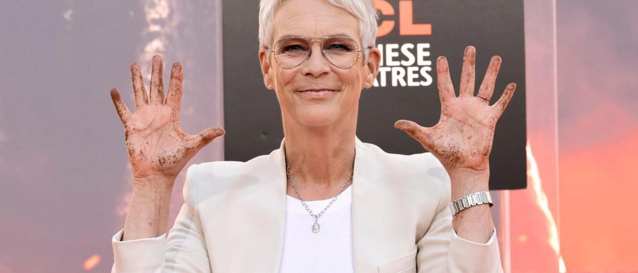 Jamie Lee Curtis en el Chinese Theatre esta semana, donde dejó sus huellas.